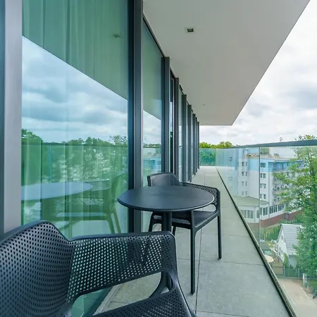 Sea Waves & 428b By Renters *