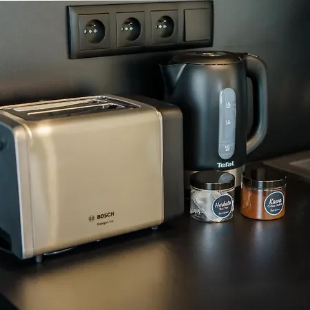 Sea Waves & 428b By Renters *